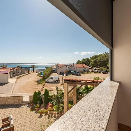 Lovely In With House Sea View *