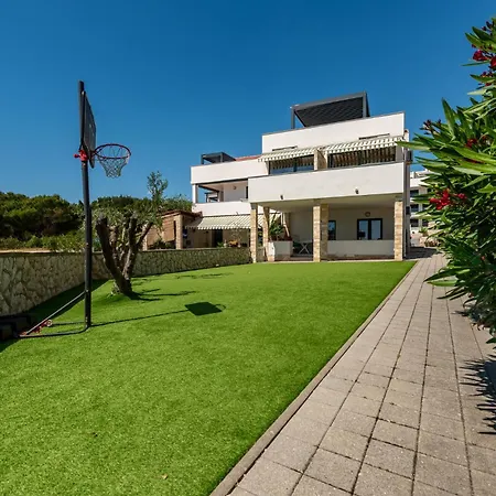 Lovely In With House Sea View Apartment *