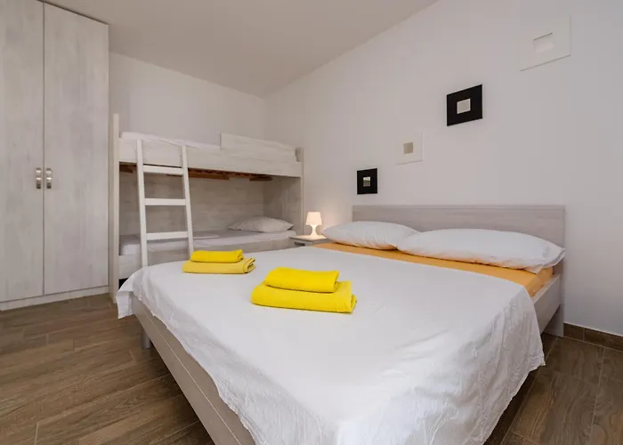 In With Wifi * פובליאנה