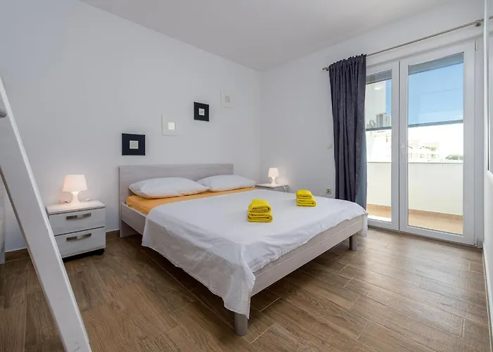 In With Wifi * פובליאנה